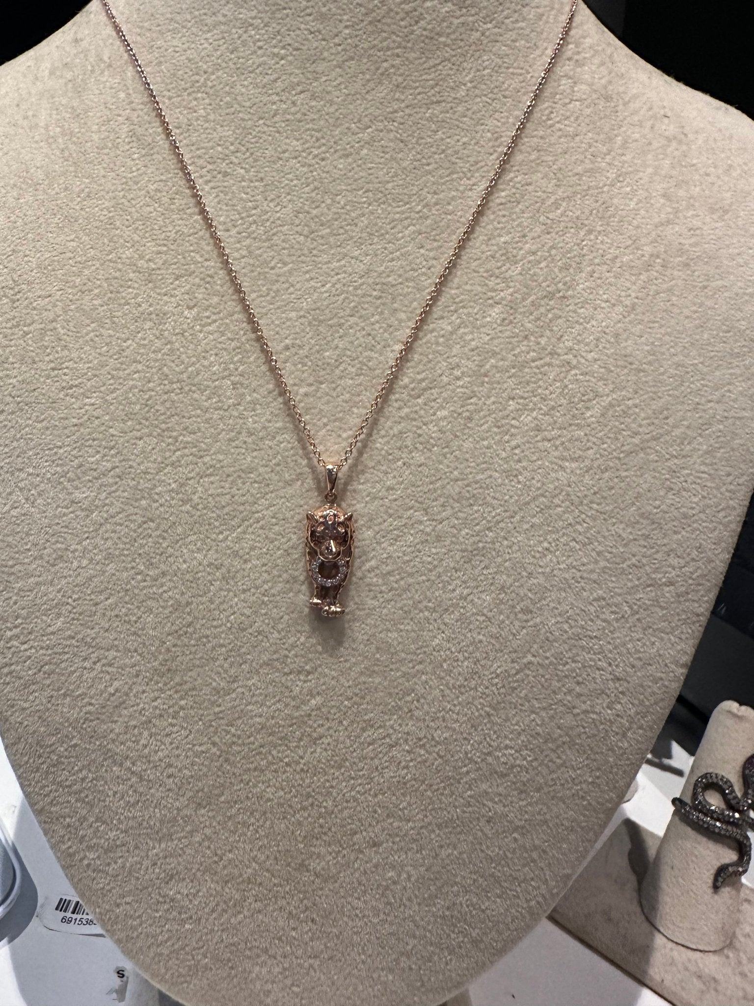 E.H. Collection Tiger Diamond O Necklace - Estilo Boutique