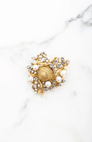 Elizabeth Cole Seaside Pin in Gold - Estilo Boutique