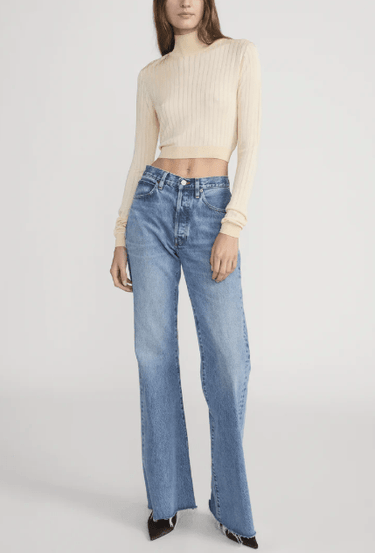 Frame The Cropped Fitted Turtleneck in Butter