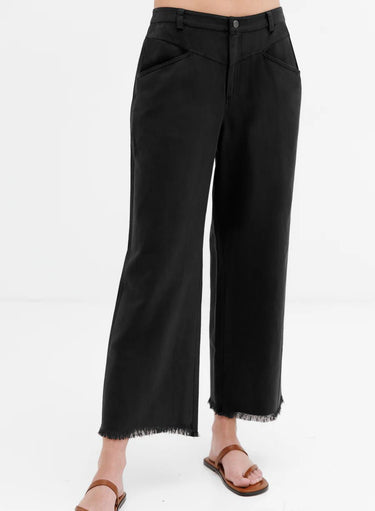 Go Silk Go Split Decision Pant in Black - Estilo Boutique