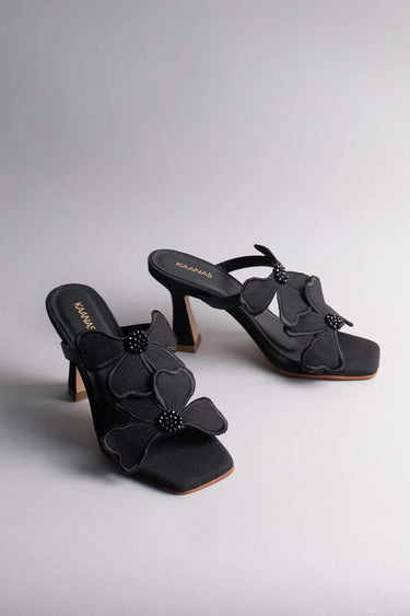 Kaanas Sequoia By LUN Flower Applique Heel in Black - Estilo Boutique