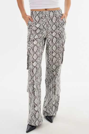 Lamarque Bobbi Cargo Pant - Estilo Boutique