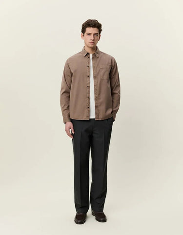 Les Deux Garment Dyed Shirt in Caribou