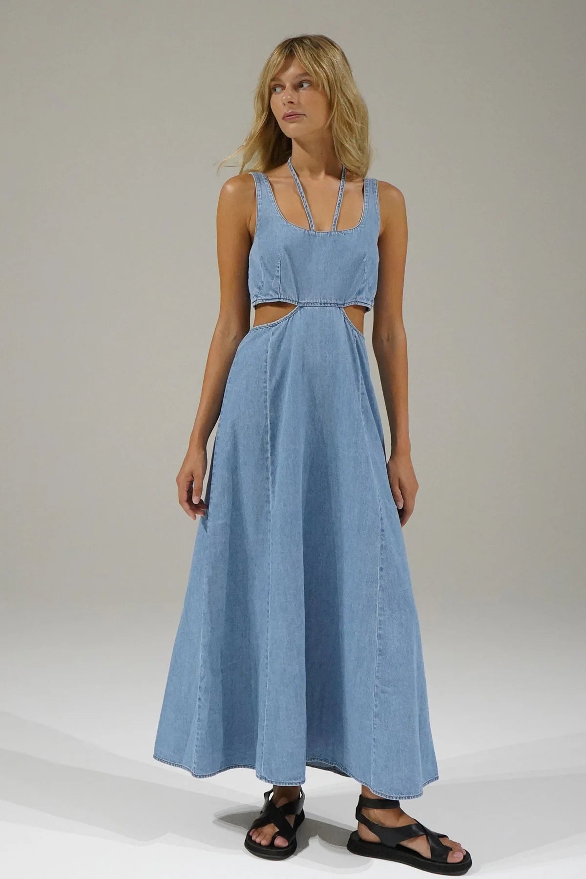 LNA Lorelei Chambray Dress in Faded Blue - Estilo Boutique