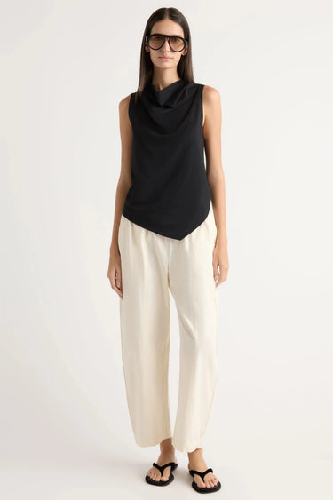 Modern Citizen Marjorie Asymmetric Hem Tee in Black