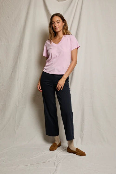 Perfect White Tee Hendrix Boxy V Neck Tee in Sugar Pink