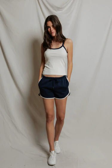 Perfect White Tee Leo in Navy Bright Ivory