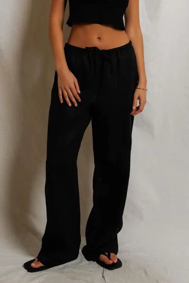Perfect White Tee Lorana Pant in Black