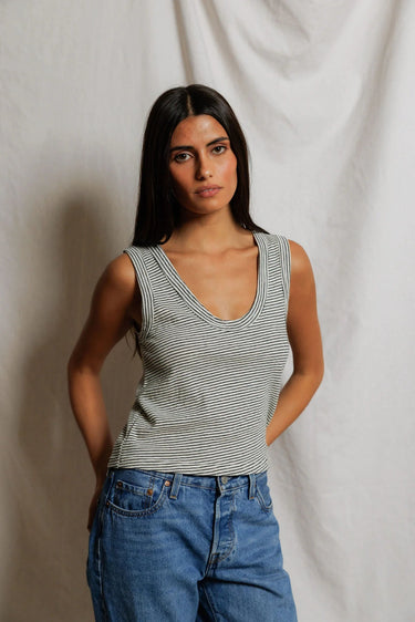 Perfect White Tee Vicky Stripe in Natural Black Stripe