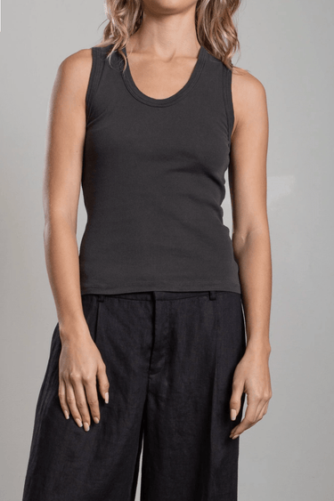 Pharaoh oan Tank in Lightweight Rib in Vintage Black