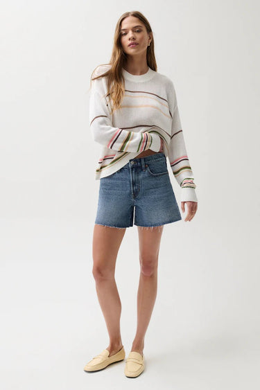 Pistola Kennedy Short in Cityscape