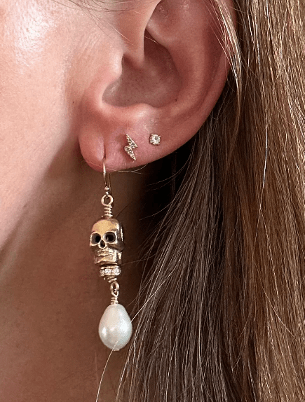 Ruby & Violet Skull and Pearl Earrings - Estilo Boutique