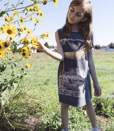 Tiny Whales Road Less Traveled in Mineral Black - Estilo Boutique