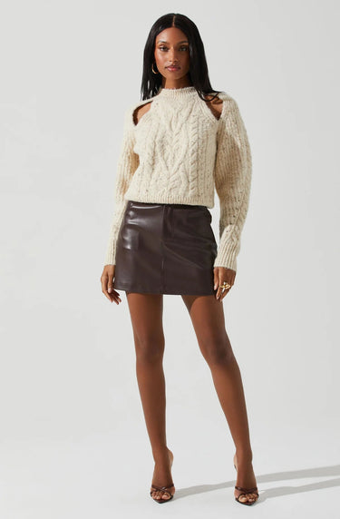 ASTR Natalie Sweater in Cream - Estilo Boutique
