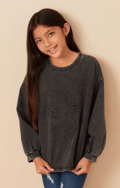 Hayden Girls Tonal Star Patch Washed Sweatshirt in Black - Estilo Boutique