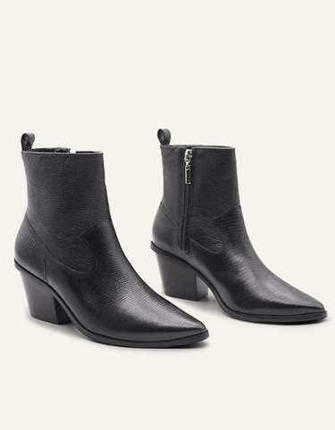 Kaanas Hague Bootie in Black - Estilo Boutique