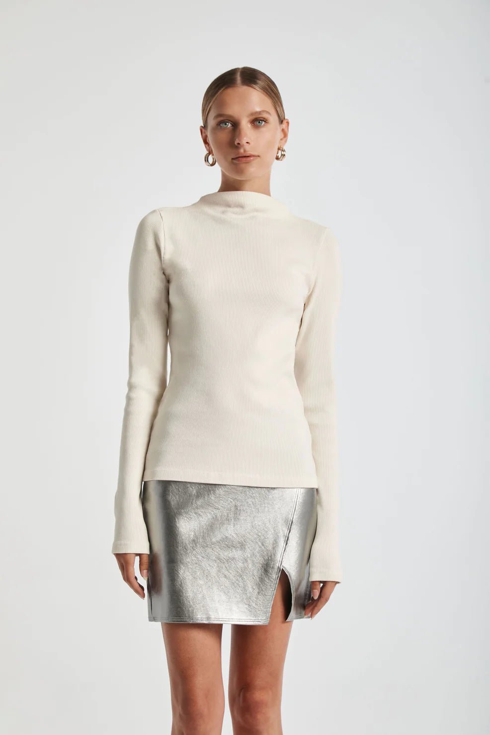 White ribbed mock neck sales top