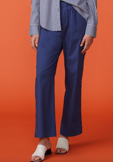Monrow Stretch Poplin Pants in French Navy - Estilo Boutique