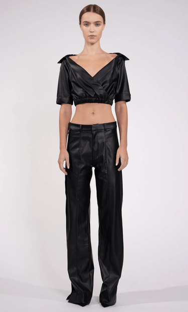 Nonchalant Kate Top in Black - Estilo Boutique