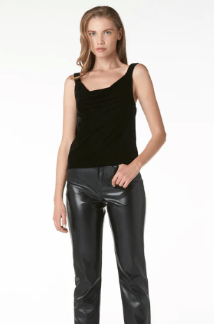 Tart Fern Top in Black - Estilo Boutique