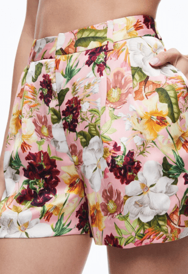 Alice & Olivia Corny Pleated Short in Juniper Floral - Estilo Boutique
