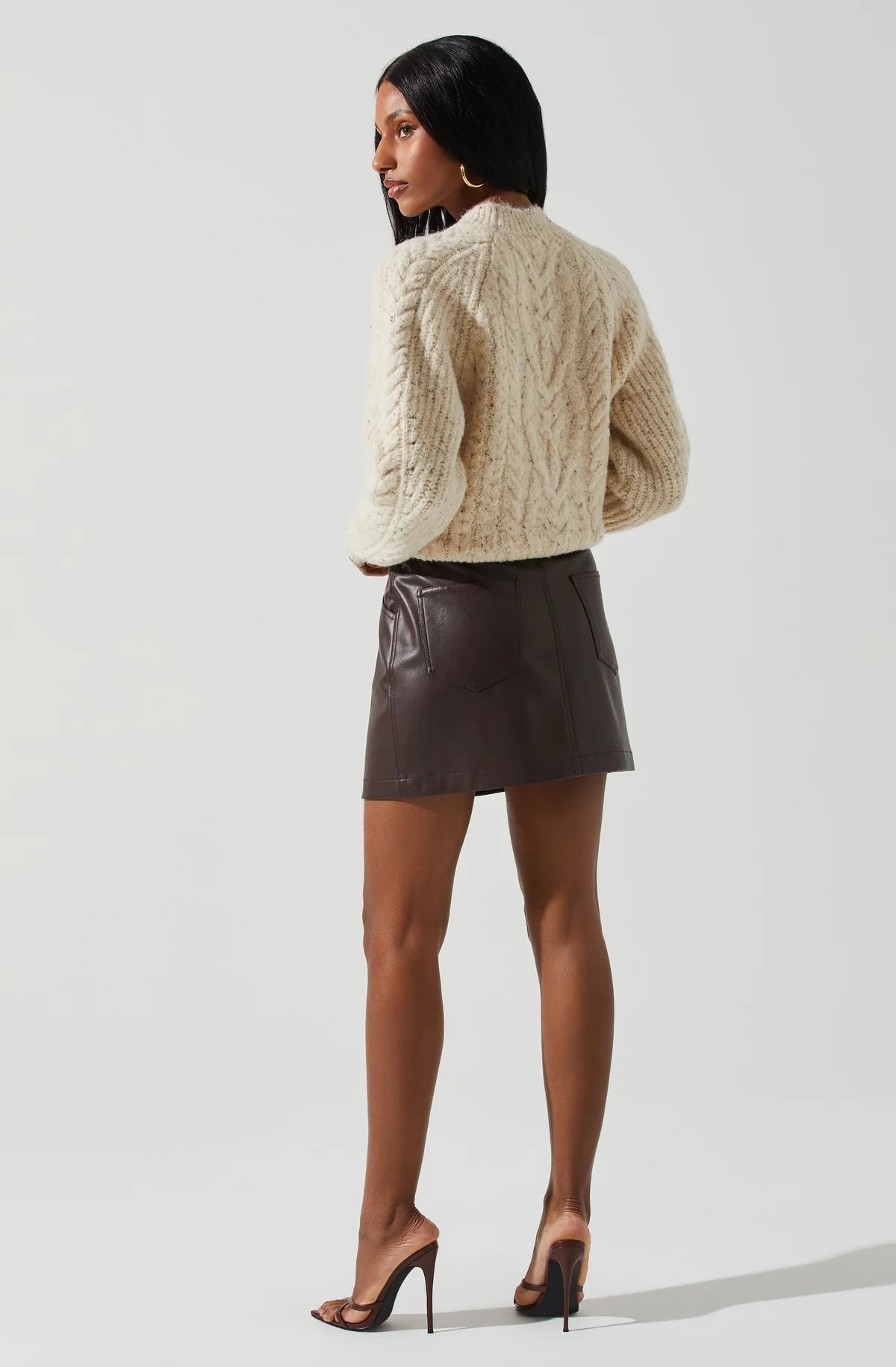 ASTR Natalie Sweater in Cream - Estilo Boutique