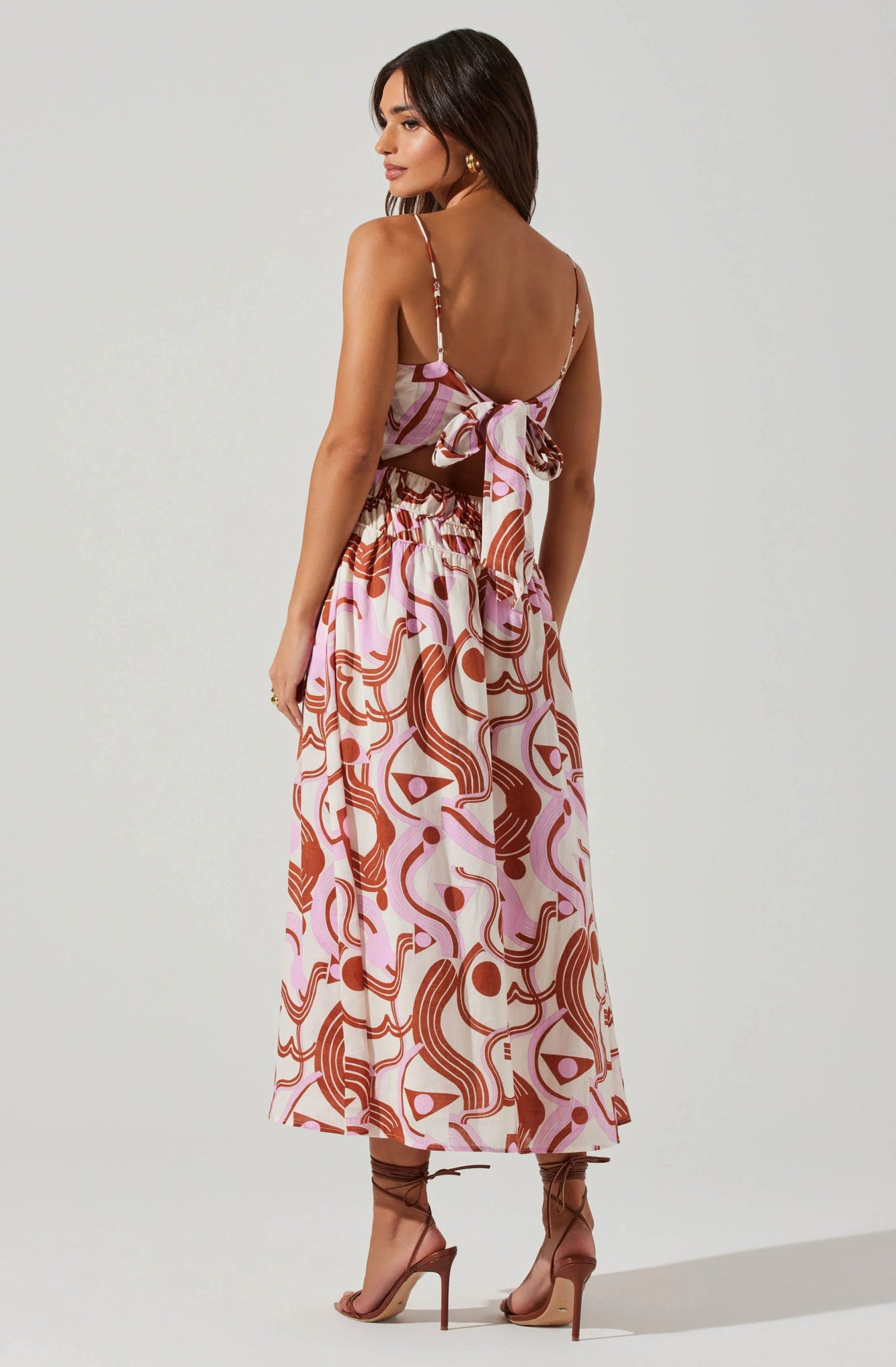 ASTR Suzy Dress in Brown Pink Geo - Estilo Boutique