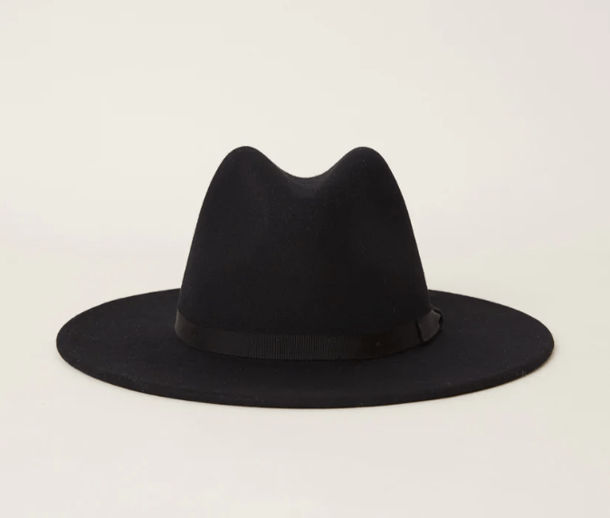 btb Taylor Hat in Black - Estilo Boutique
