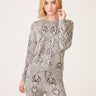 Monrow Snake Raglan Sweater - Estilo Boutique