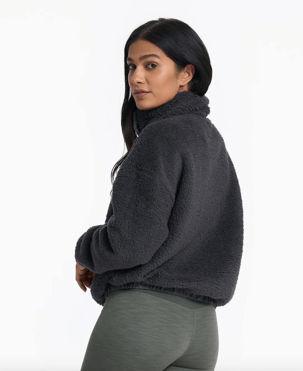 Vuori Cozy Sherpa Jacket in Charcoal - Estilo Boutique